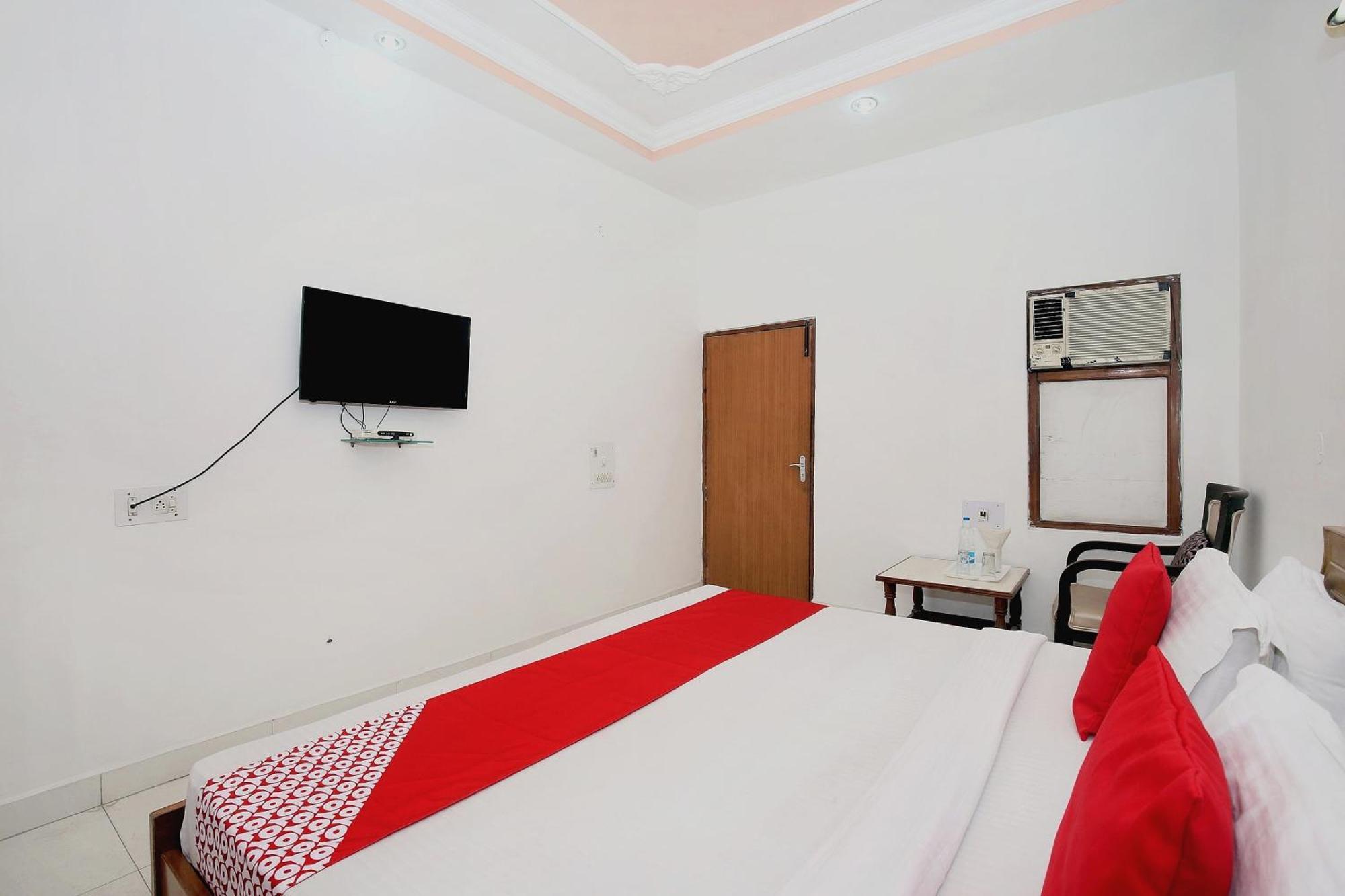 Hotel O Queensland Amritsar Bagian luar foto